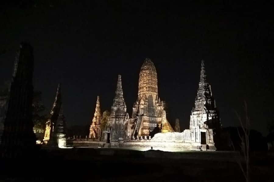 Ayutthaya Evening Tuk Tuk Temples Tour From Bangkok - Why an evening trip changes Ayutthaya