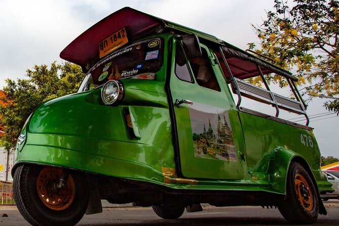 Ayutthaya Funky Frogy Tuk Tuk Experience With Famous Temple - The sunset boat ride from Wat Chaiwatthanaram