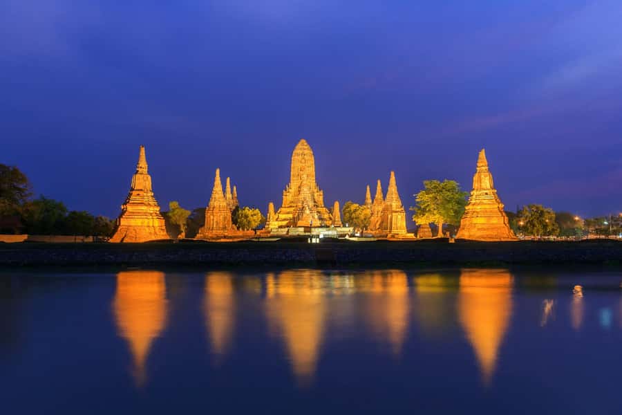 Ayutthaya Private Guided Day Tour, 4 Ancient Temples - Wat Mahathat and the famous Buddha in the roots