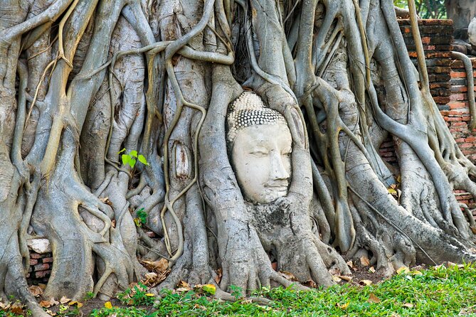 Ayutthaya Summer Palace and Temples Day Tour from Bangkok - Bang Pa-In Palace and the royal pavilion