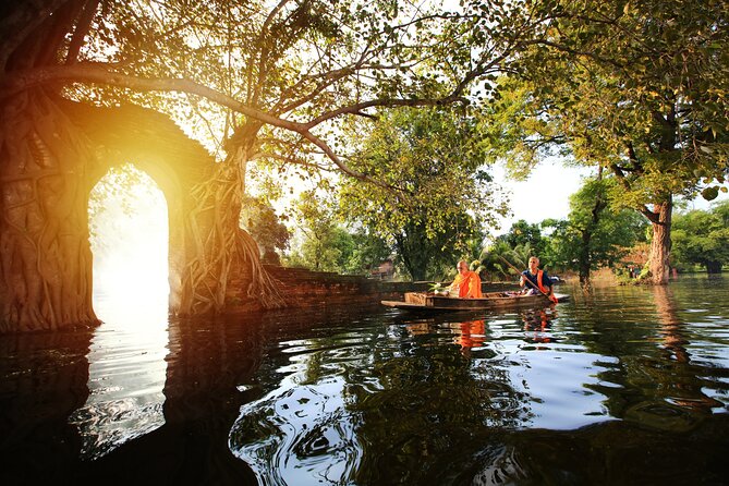 Ayutthaya Sunset Boat & UNESCO Temples: Multi-language private tour from Bangkok - Wat Phra Si Sanphet, the grand royal ruin