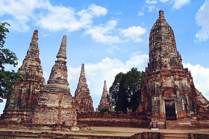 Ayutthaya Temples Tour from Bangkok with Grand Pearl River Cruise - Wihan Phra Mongkhon Bophit and the great bronze Buddha