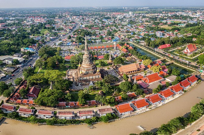 Ayutthaya UNESCO Temples Group Tour with Lunch - Wat Chaiwatthanaram beside the river