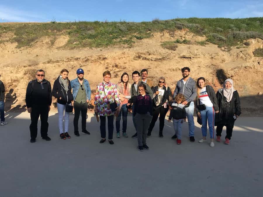 Baku: Atashgah Fire Temple & Burning Mountain Half-Day Tour - Yanardag, the burning mountain outside Baku