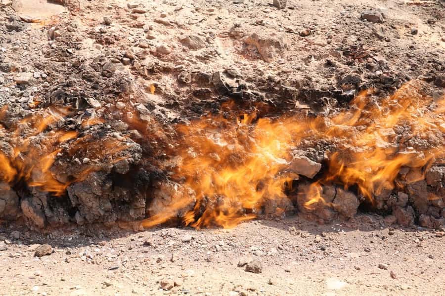 Baku: Gobustan, Volcanoes, Fire Temple and Yanardag Day Trip - The mud volcanoes and the rough ride out