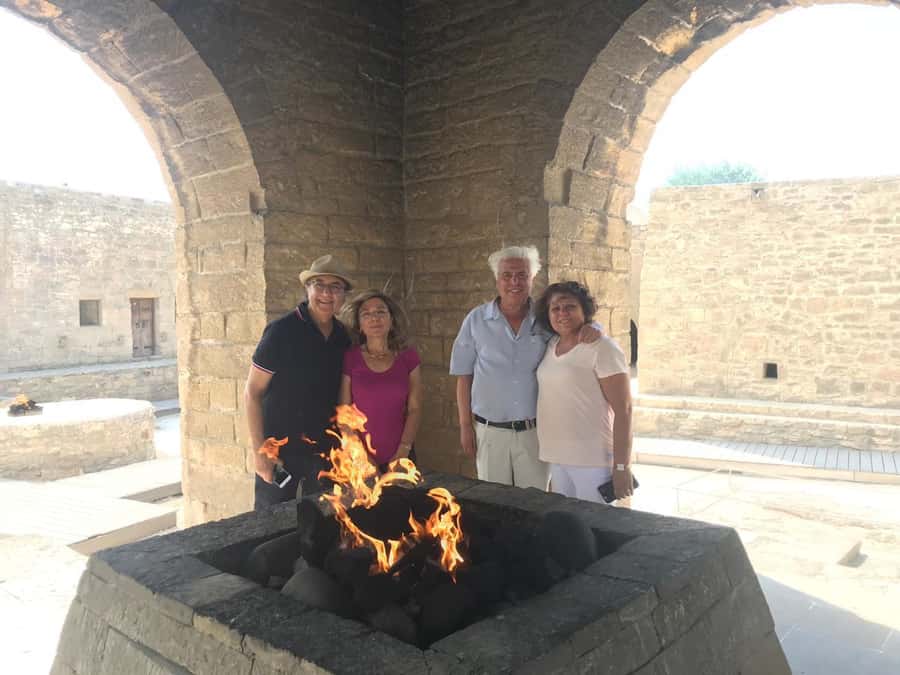 Baku: Gobustan, Volcanoes, Fire Temple and Yanardag Day Trip - Ateshgah, the fire temple of Absheron