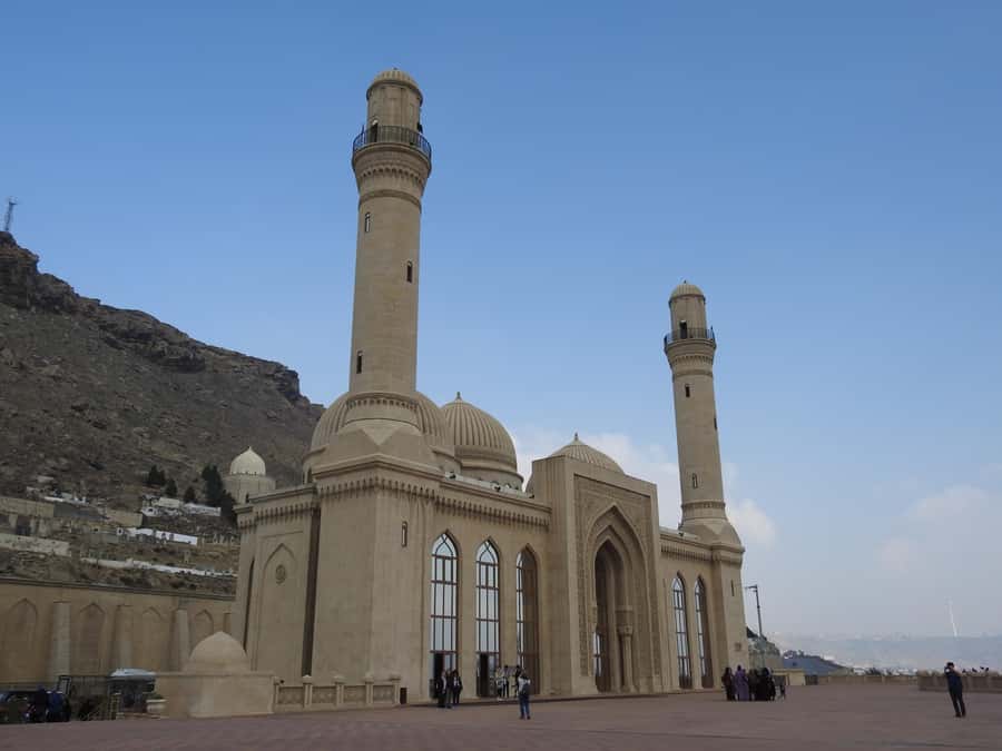 Baku: Gobustan, Volcanoes, Fire Temple and Yanardag Day Trip - Transport, group size, and the pace of the day