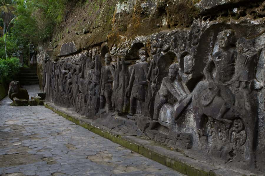 Bali: Archeology Museum, Gunung Kawi & Goa Gajah Temple Tour - Why this private seven-hour route works