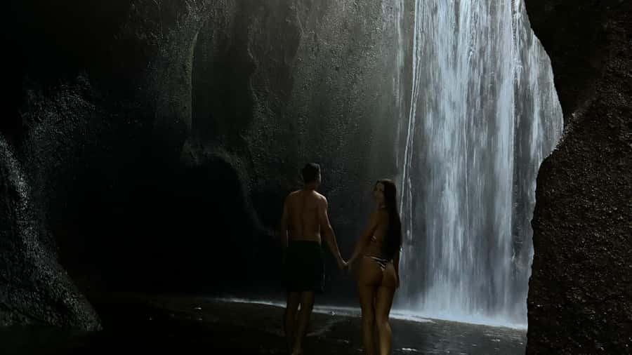Bali: Besakih temple, Tukad Cepung waterfall, Penglipuran - Who should book this Bali day trip?