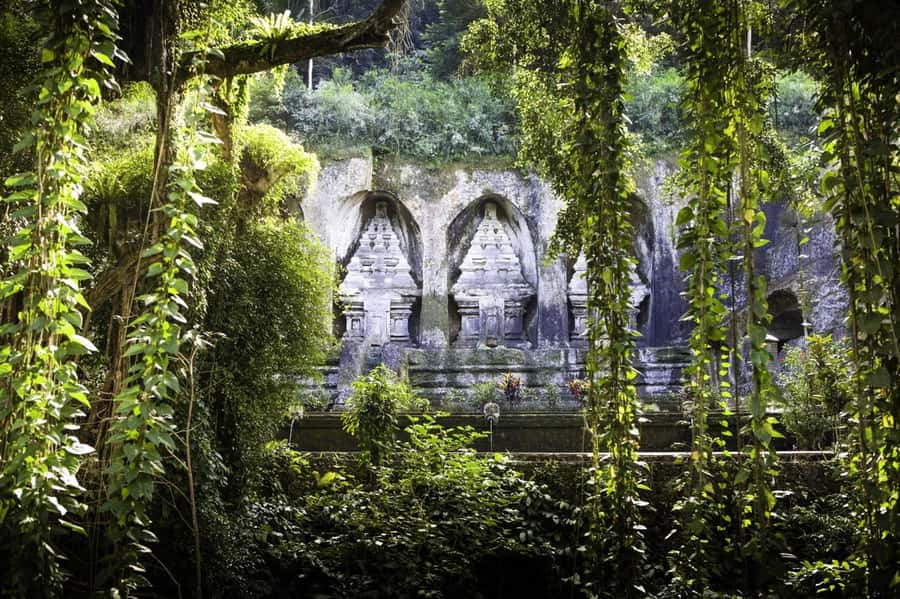 Bali: Gunung Kawi Temple & Pakerisan UNESCO Guided Tour - The 300 steps are part of the experience