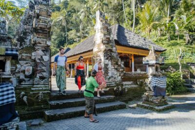 Hidden Canyon, Waterfall & Temples Small Group Tour