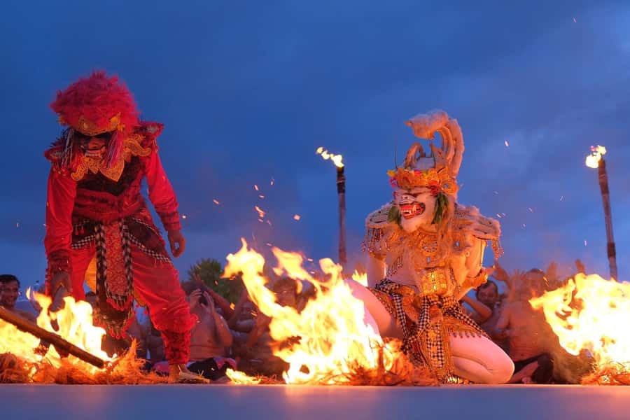 Bali: Kecak Fire Dance Entry Ticket and Uluwatu Temple - Arrive early for the voucher exchange