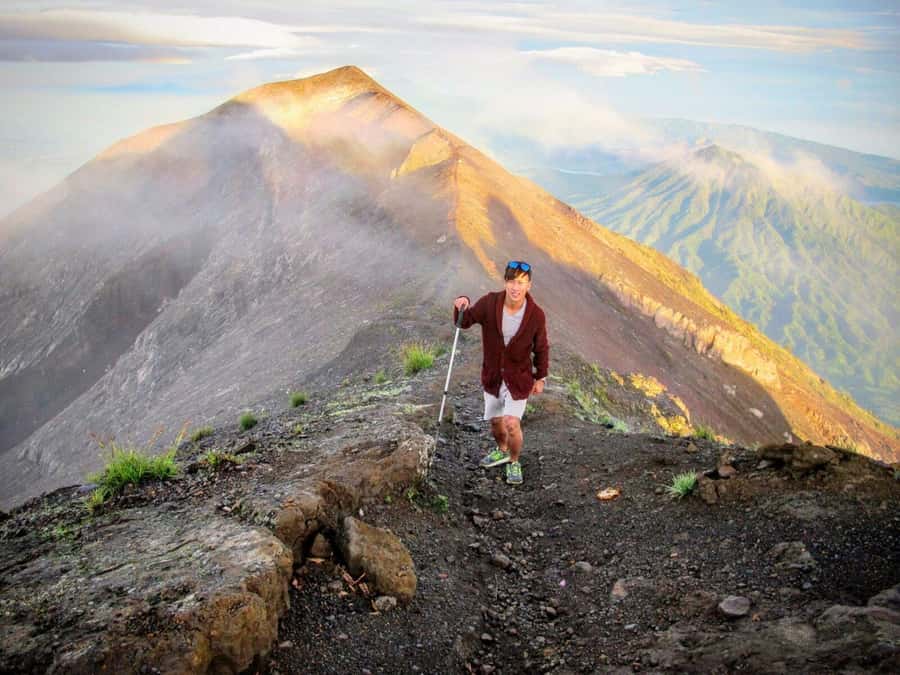 Bali: Mount Agung Sunrise Trekking Tour via Besakih Temple - What the trail feels like above 2,600 meters