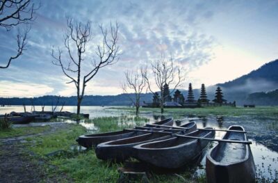 Munduk Waterfalls Trek, Twin Lakes and Temple Tour