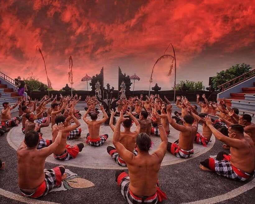 Bali: Padang Padang Beach, Uluwatu Temple & Kecak Dance - Uluwatu Temple above the ocean cliffs