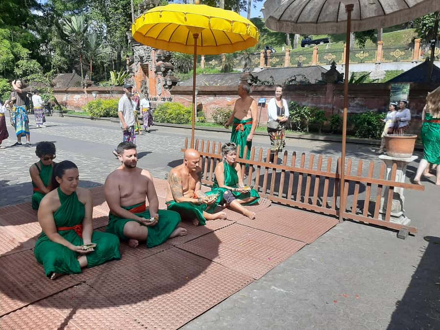 Bali: Purification at Tirta Empul Temple - The coffee plantation stop and optional tasting