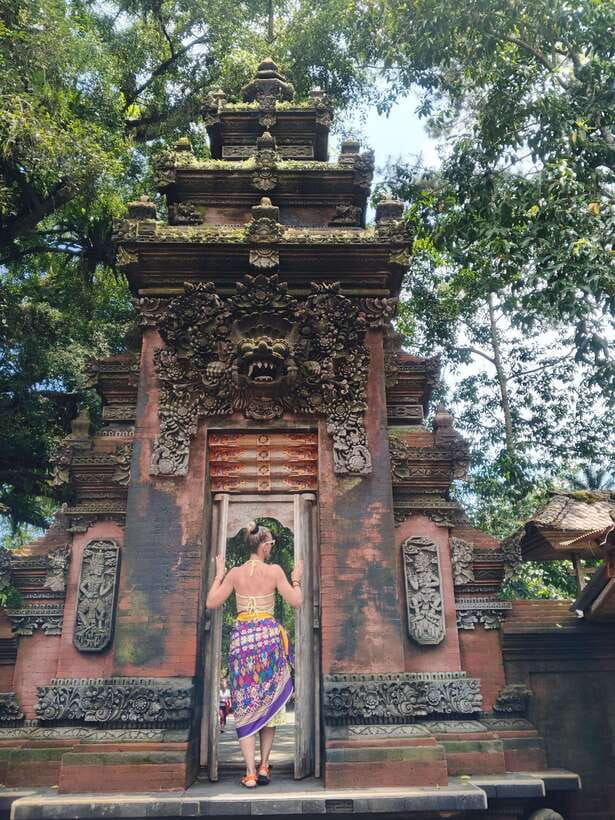 Bali: Rice terrace, Waterfall, and water Temple Day Tour - Kanto Lampo: rocks, spray, and the best photo stop