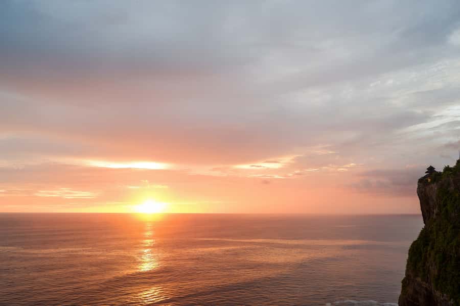 Bali Sunset: Uluwatu Temple, Kecak Dance and Jimbaran Bay - What the private car adds