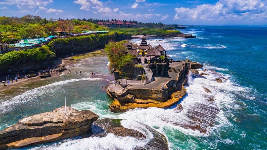 Bali: Tanah Lot Temple Half Day Sunset Tour - The road to Tanah Lot takes patience