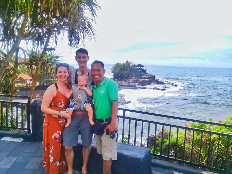 Bali: Tanah Lot Temple Half Day Sunset Tour - The market stalls are part of the experience