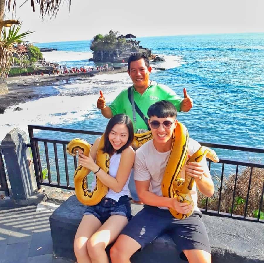 Bali: Tanah Lot Temple Half Day Sunset Tour - Your best chance at a good sunset photograph