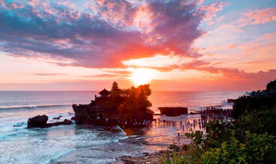 Bali : Tanah Lot Temple Tour with Sunset Dinner - What the $61 price includes