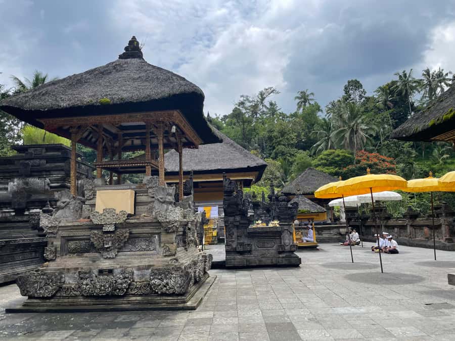 Bali: Tirta empul Temple, Rice terrace and Waterfall - Tibumana Waterfall offers the quieter break