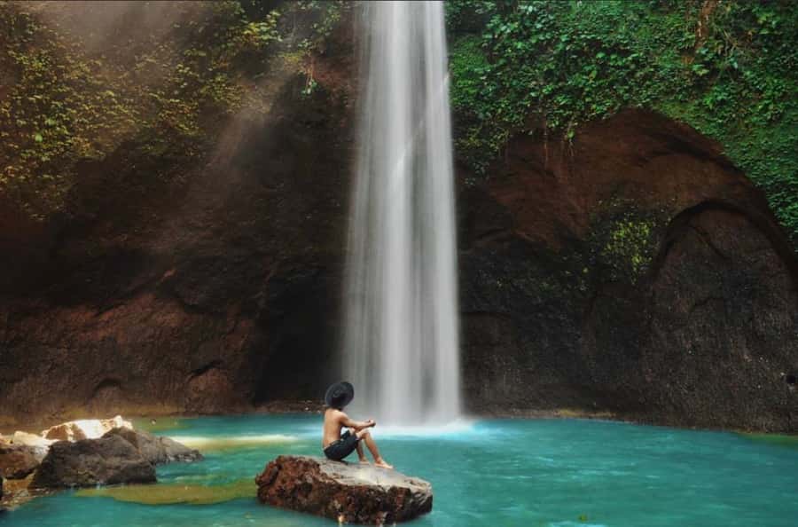 Bali Top's 3 Waterfalls - Temple And Rice Terrace - Tibumana Waterfall: the best place to pack a swimsuit