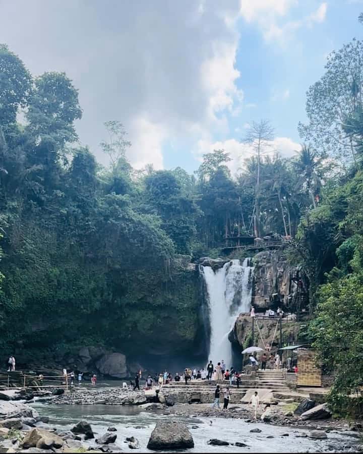 Bali ubud : monkey forest, waterfall , temple - Tegenungan Waterfall and the final photo stop