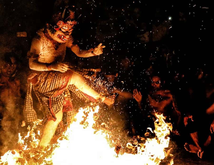 Bali: Uluwatu Temple Tour with Optional Kecak Dance Ticket - Why Uluwatu works best at sunset