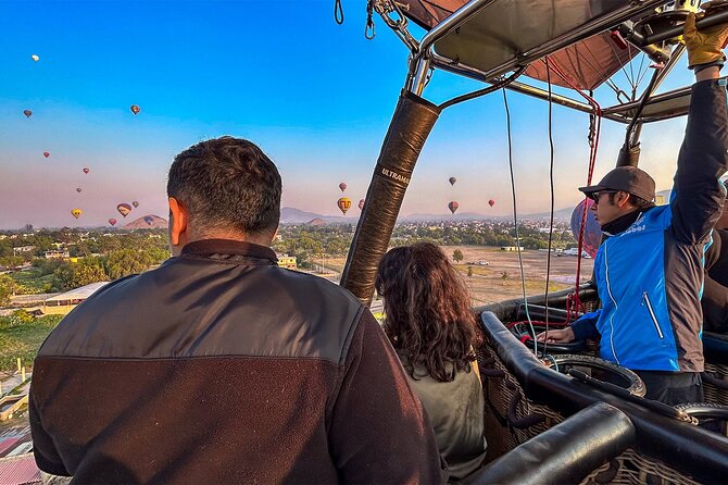 Balloon Flight with Teotihuacan & Guadalupe Shrine Full day Tour - Why the balloon flight is the star of this Mexico City day