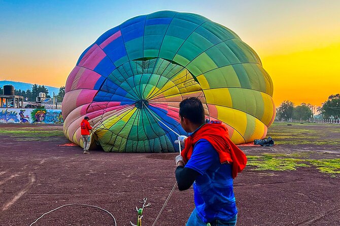 Balloon Flight with Teotihuacan & Guadalupe Shrine Full day Tour - The early morning logistics require patience