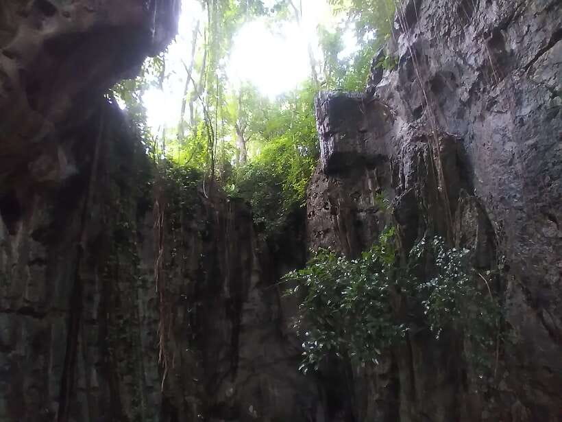 Bamboo train. Phnom Sampove cave. Bat cave and Banan Temple - Watko Village brings in local life