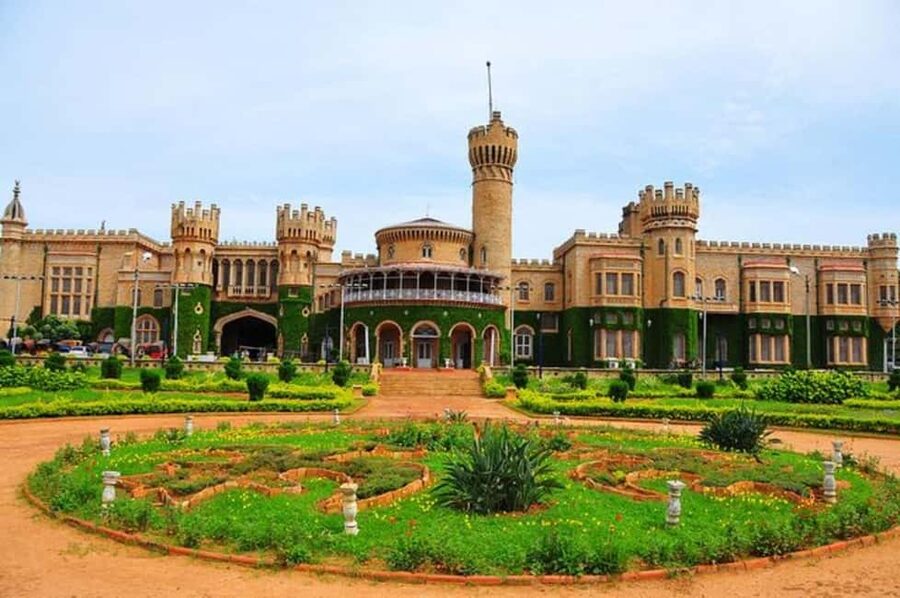 Bangalore City Tour: Walking, Palace & Temples - Starting at Bangalore Palace