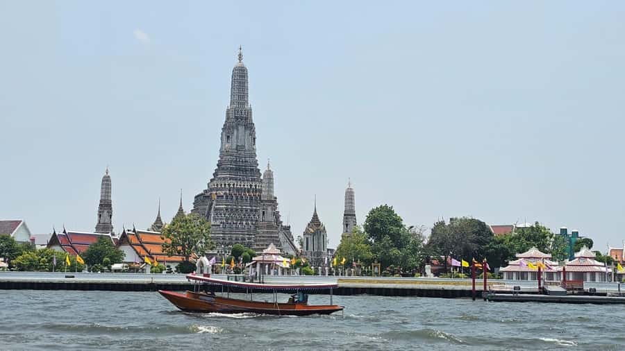Bangkok 3-Major Royal Temples Walking Tour - Is the $96 price fair?