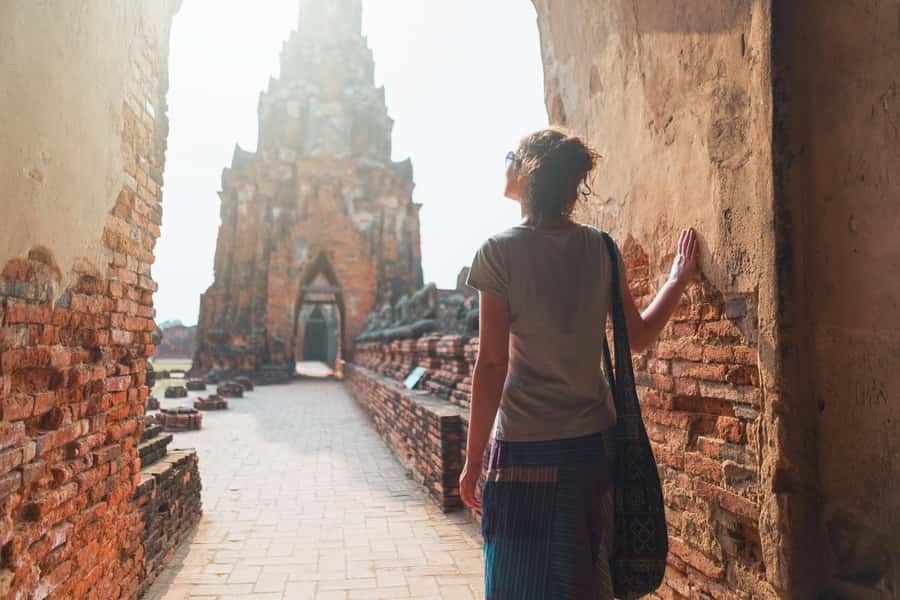 Bangkok: Ayutthaya & Lopburi Monkey Temple Private Day Trip - Phra Prang Sam Yod and Lopburi’s macaques