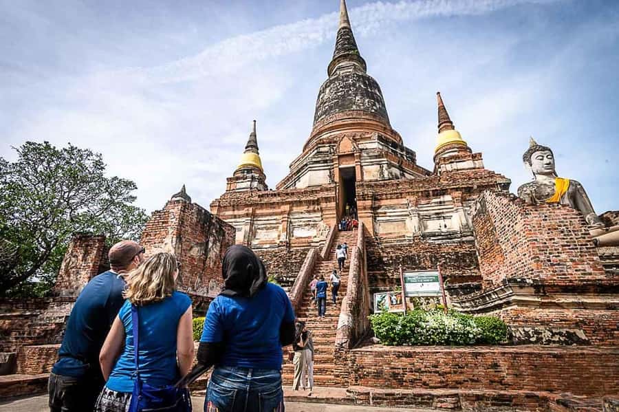 Bangkok: Ayutthaya Temples and River Cruise Day Tour - Why Ayutthaya works as a day trip from Bangkok