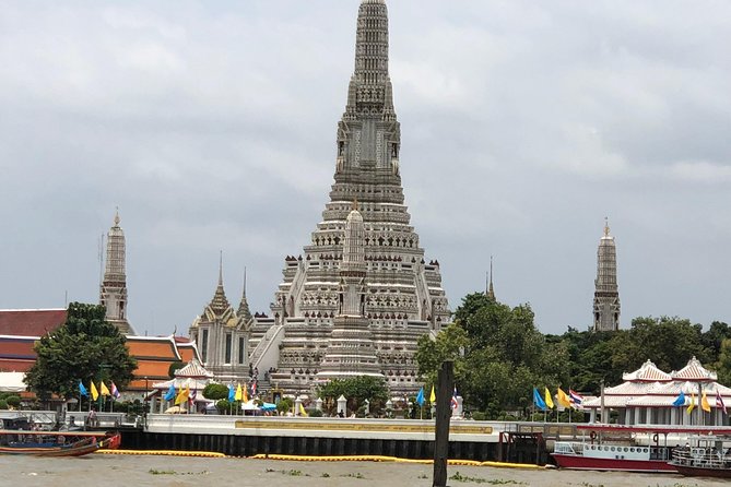 Bangkok: City Highlights Temple and Market Walking Tour - Wat Pho and the Reclining Buddha