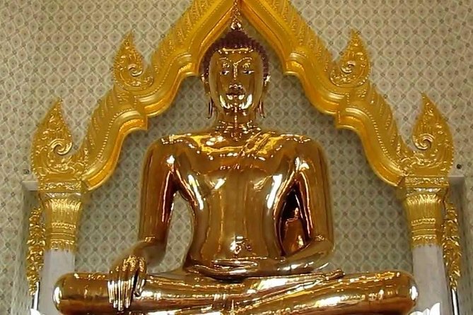 Bangkok City Highlights Tour: Grand Palace & Three Iconic Temples - Wat Pho and the enormous reclining Buddha
