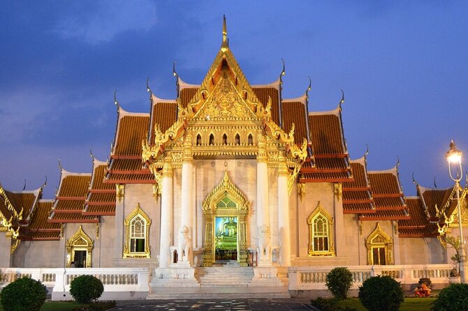 Bangkok City Tour with Guided Temple Visits and Shared Transfers - What this Bangkok tour is really offering