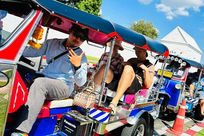 Bangkok Day Tour: Food, Temple & Tuk-Tuk - Rattanakosin and the old center of Bangkok