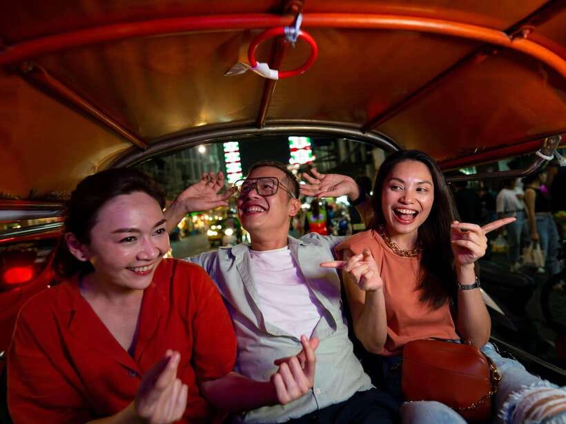 Bangkok: Evening Tour with Wat Arun, Wat Pho & Tuk Tuk Ride - Wat Pho and the enormous reclining Buddha