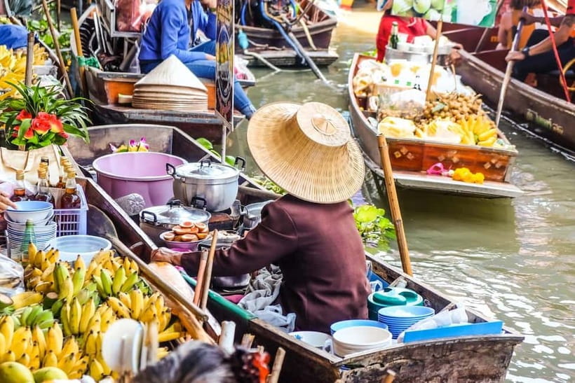 Bangkok: Floating Market, Phra Pathom Pagoda & Cafes Tour - Key details that shape the day