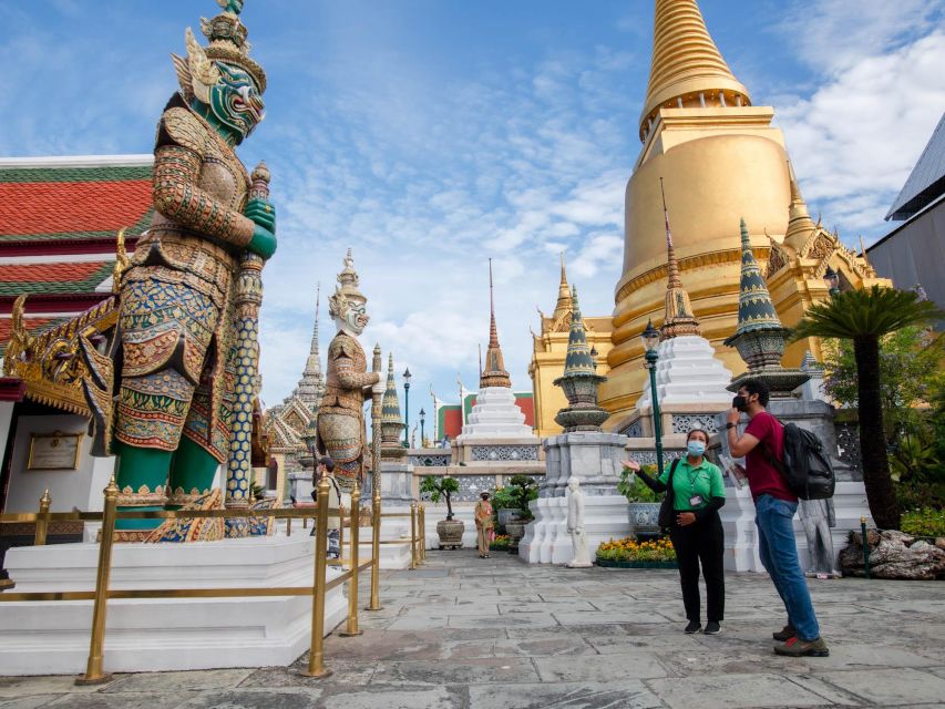 Bangkok: Grand Palace and Wat Arun Guided Walking Tour - Key points at a glance