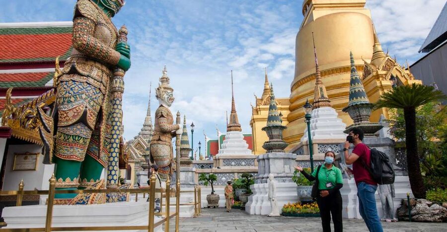 Bangkok: Grand Palace and Wat Arun Guided Walking Tour - Why this Bangkok tour works well