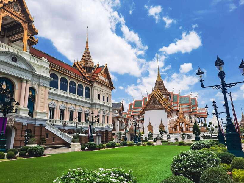 Bangkok: Grand Palace and Wat Phra Kaew Guided Walking Tour - Why this short Bangkok tour works