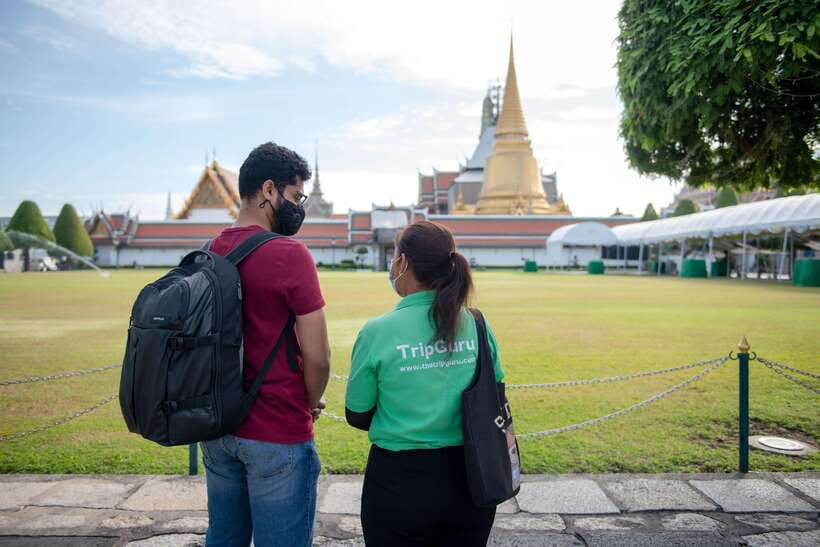 Bangkok: Grand Palace and Wat Phra Kaew Guided Walking Tour - Timing, pace, and group choice