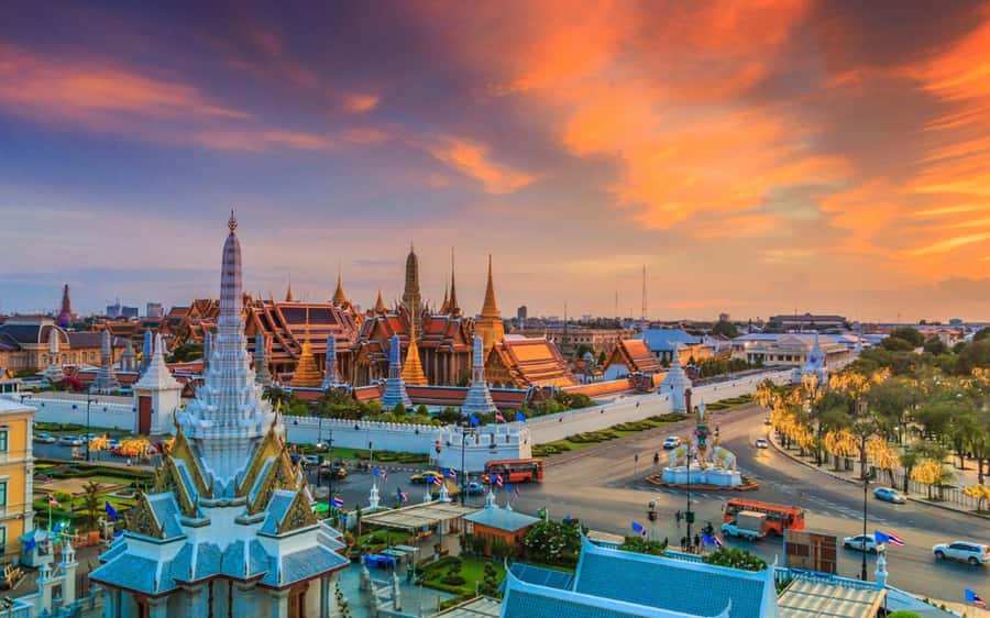 Bangkok: Grand Palace, Wat Arun & Giant Buddha Iconic Tour - Why this Bangkok day tour works