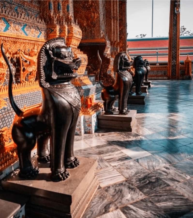 Bangkok: Grand Palace, Wat Pho and Wat Arun - Adding Golden Buddha at Wat Traimit