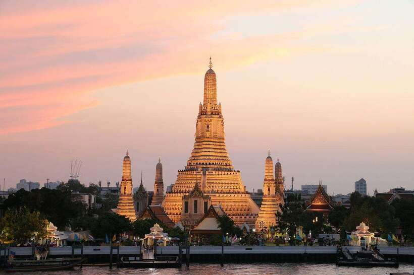 Bangkok: Grand Palace, Wat Pho, Wat Arun and Wat Sa Ket Tour - Wat Arun and the Chao Phraya River